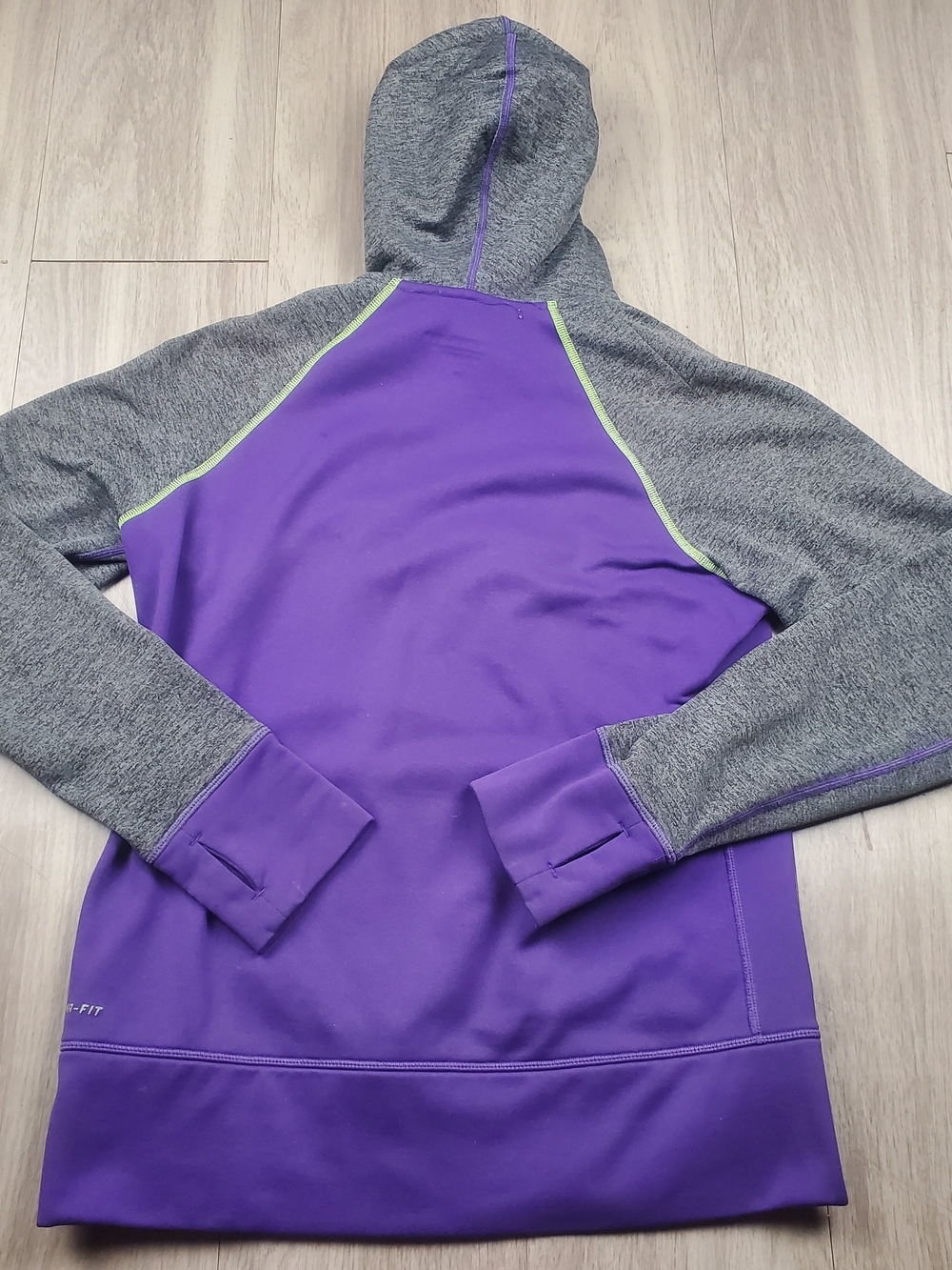 Nike Therma-Fit Pullover Hoodie Women’s Medium Purple Gray Swoosh Sweatshirt - Picture 2 of 11